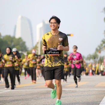 Runner Photo 6432153