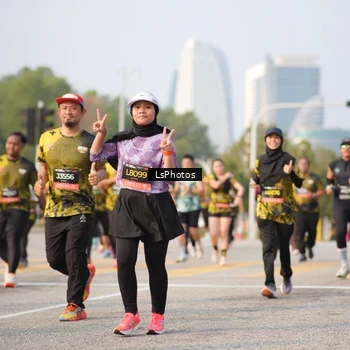 Runner Photo 6432186