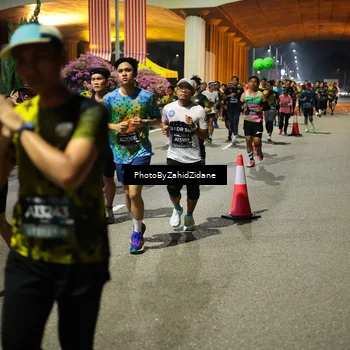 Runner Photo 6432189