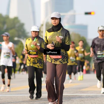 Runner Photo 6432202