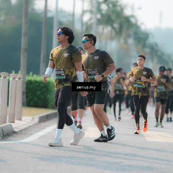 Runner Photo 6432218