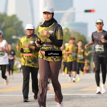 Runner Photo 6432221