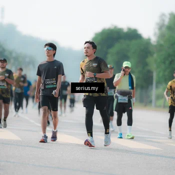 Runner Photo 6432223