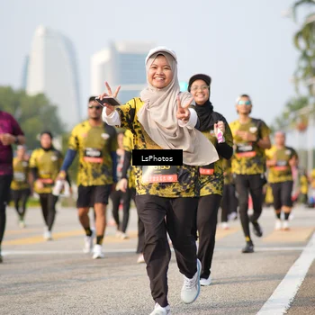 Runner Photo 6432240