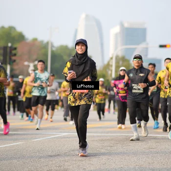 Runner Photo 6432241