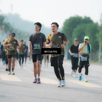 Runner Photo 6432244
