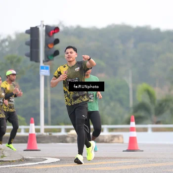 Runner Photo 6432251