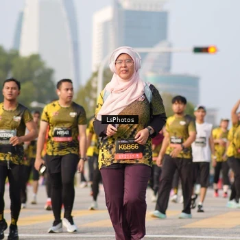 Runner Photo 6432294