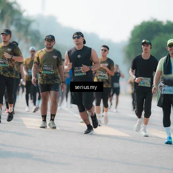Runner Photo 6432312