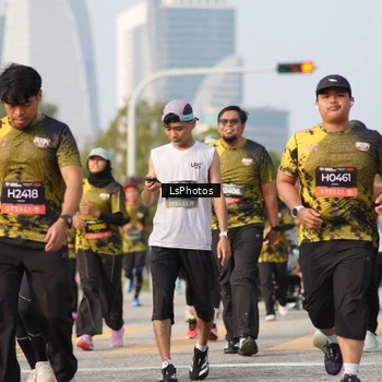 Runner Photo 6432330