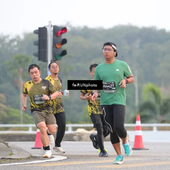 Runner Photo 6432336