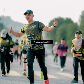 Runner Photo 6432342
