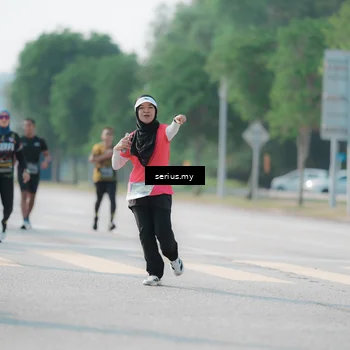 Runner Photo 6432349