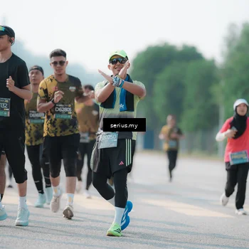 Runner Photo 6432361
