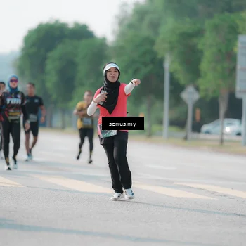 Runner Photo 6432365