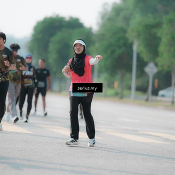 Runner Photo 6432370