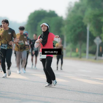 Runner Photo 6432376