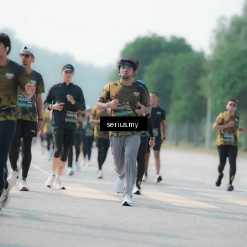 Runner Photo 6432380