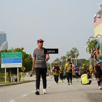 Runner Photo 6432382