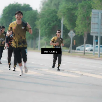 Runner Photo 6432401