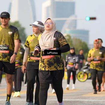 Runner Photo 6432417