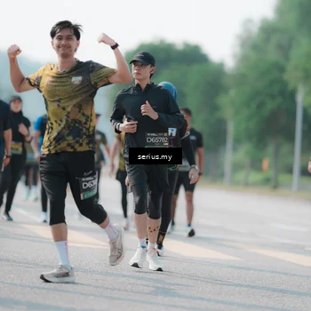 Runner Photo 6432418