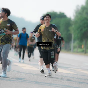 Runner Photo 6432419