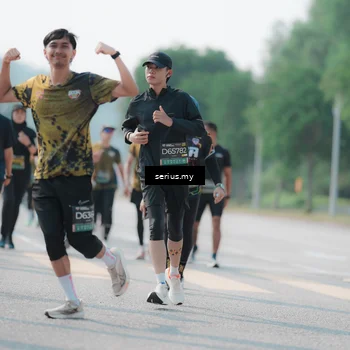 Runner Photo 6432421