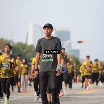 Runner Photo 6432431