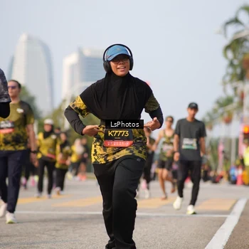 Runner Photo 6432445