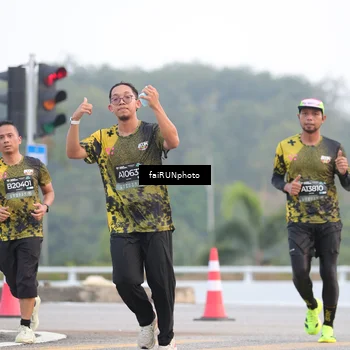 Runner Photo 6432490