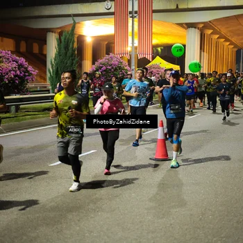 Runner Photo 6432492