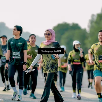 Runner Photo 6432501