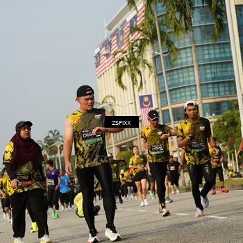 Runner Photo 6432510