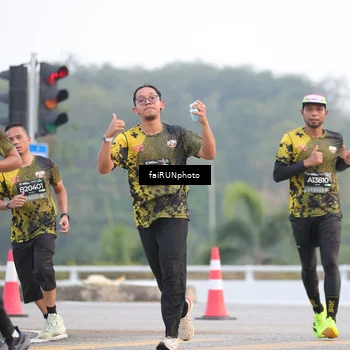 Runner Photo 6432533