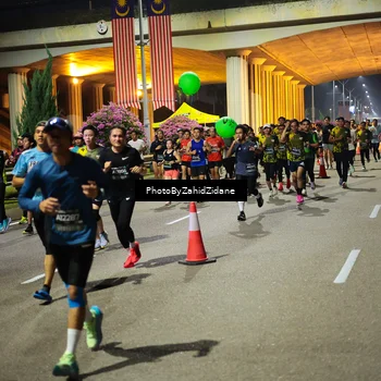 Runner Photo 6432535