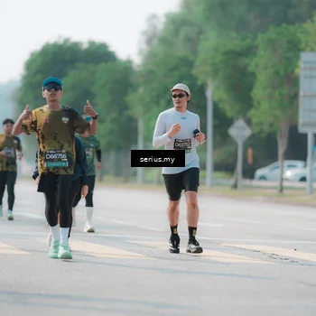 Runner Photo 6432541