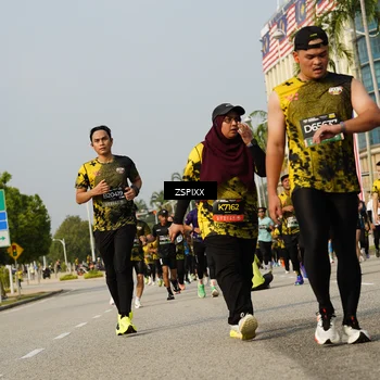 Runner Photo 6432542