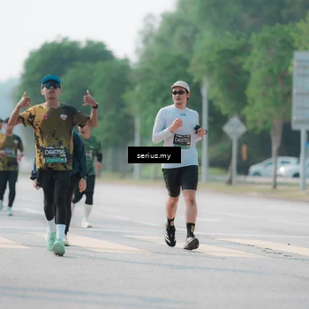 Runner Photo 6432549