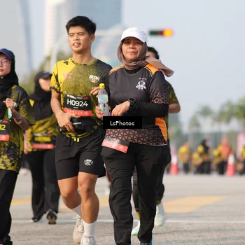 Runner Photo 6432560
