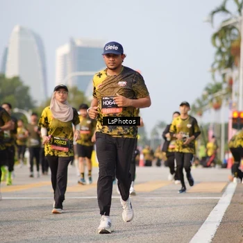 Runner Photo 6432562