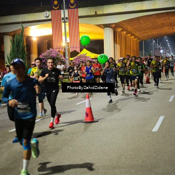 Runner Photo 6432571