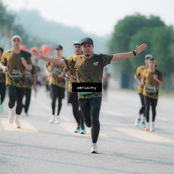 Runner Photo 6432687