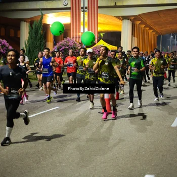 Runner Photo 6432723