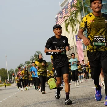 Runner Photo 6432724