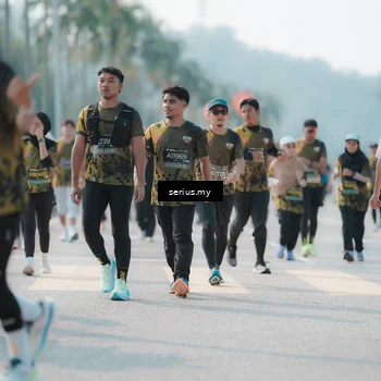 Runner Photo 6432753