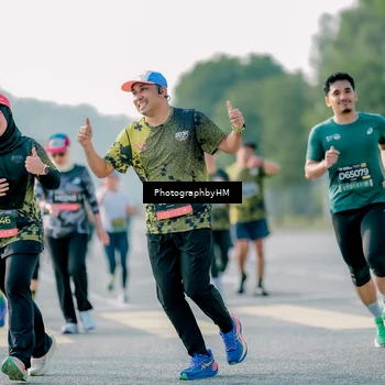 Runner Photo 6432756