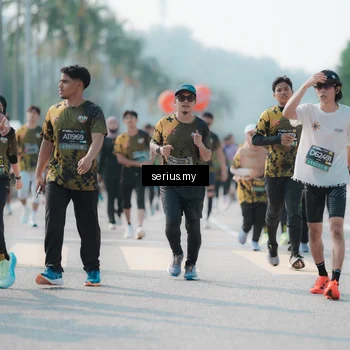 Runner Photo 6432773