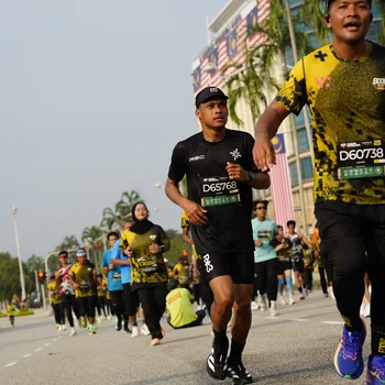 Runner Photo 6432785