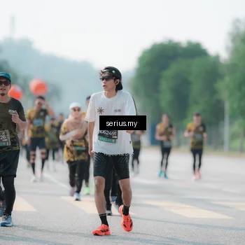 Runner Photo 6432789